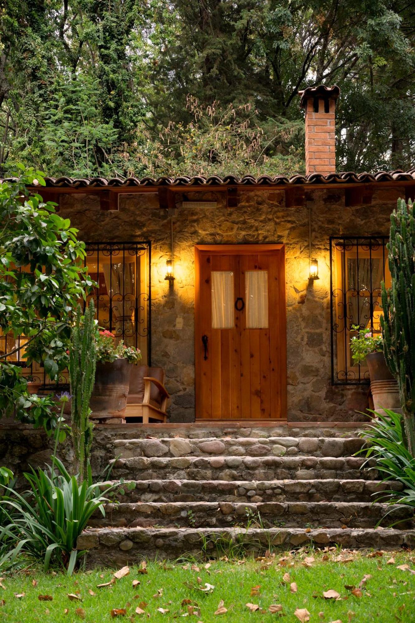 Hotel Rancho San Cayetano Zitacuaro Exterior photo