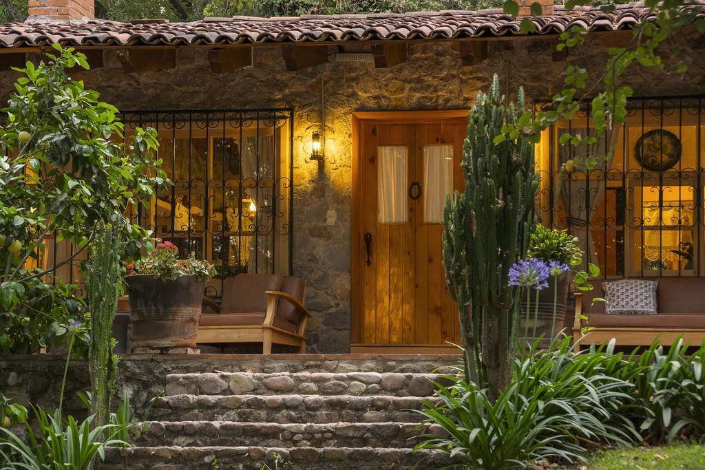 Hotel Rancho San Cayetano Zitacuaro Exterior photo
